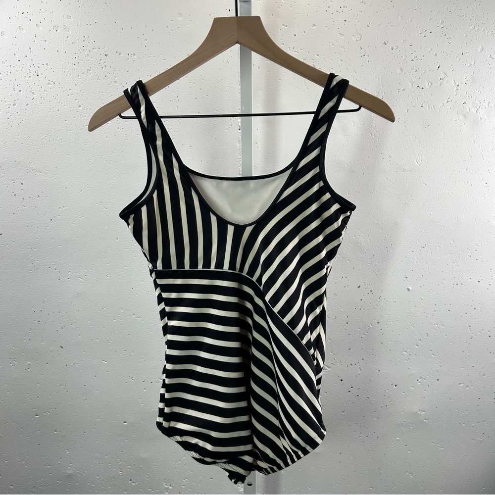 Land Ends Women's Black Striped One-Piece Swimsuit 6P - Picture 7 of 7